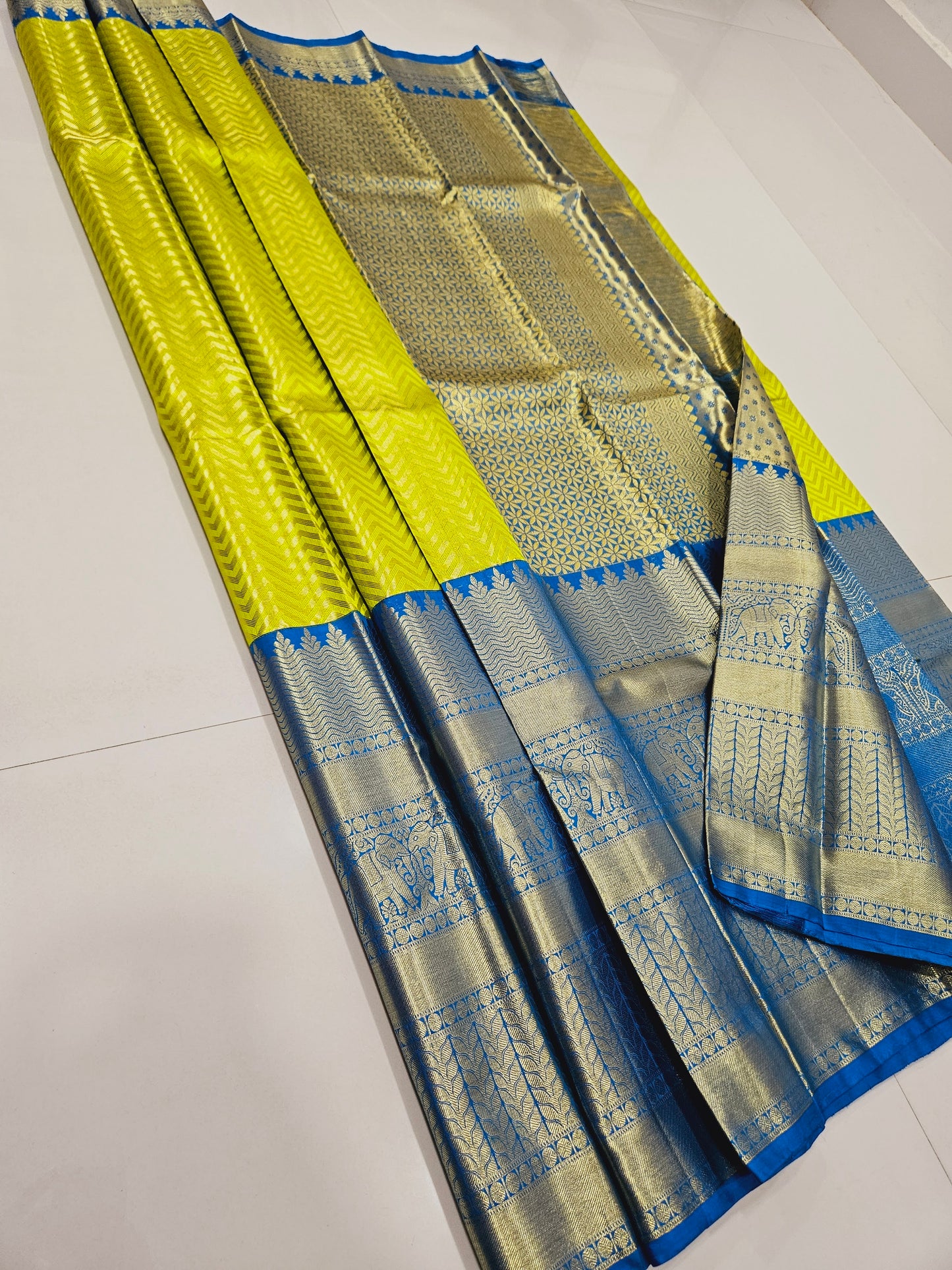 Exclusive Korvai Tissue Silk Sarees 147