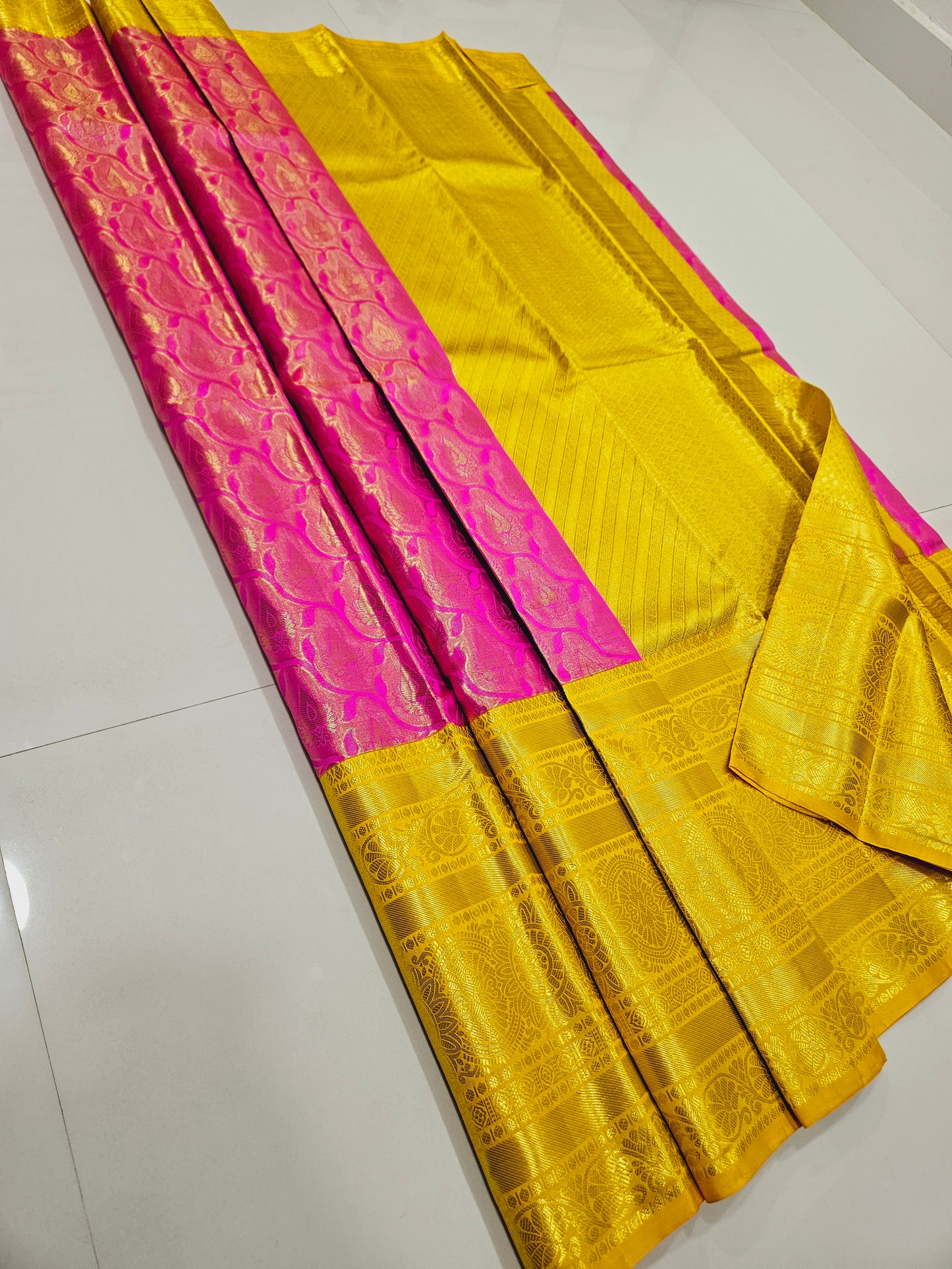 Exclusive Korvai Tissue Silk Sarees 134