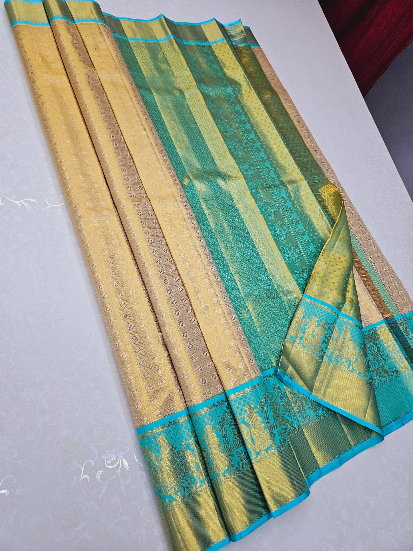 Exclusive Korvai Tissue Silk Sarees 102