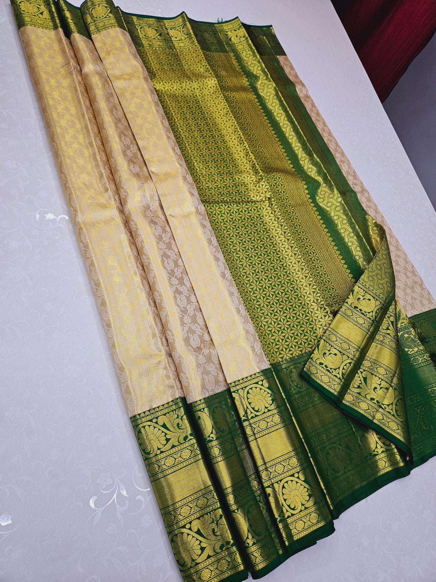 Exclusive Korvai Tissue Silk Sarees 076