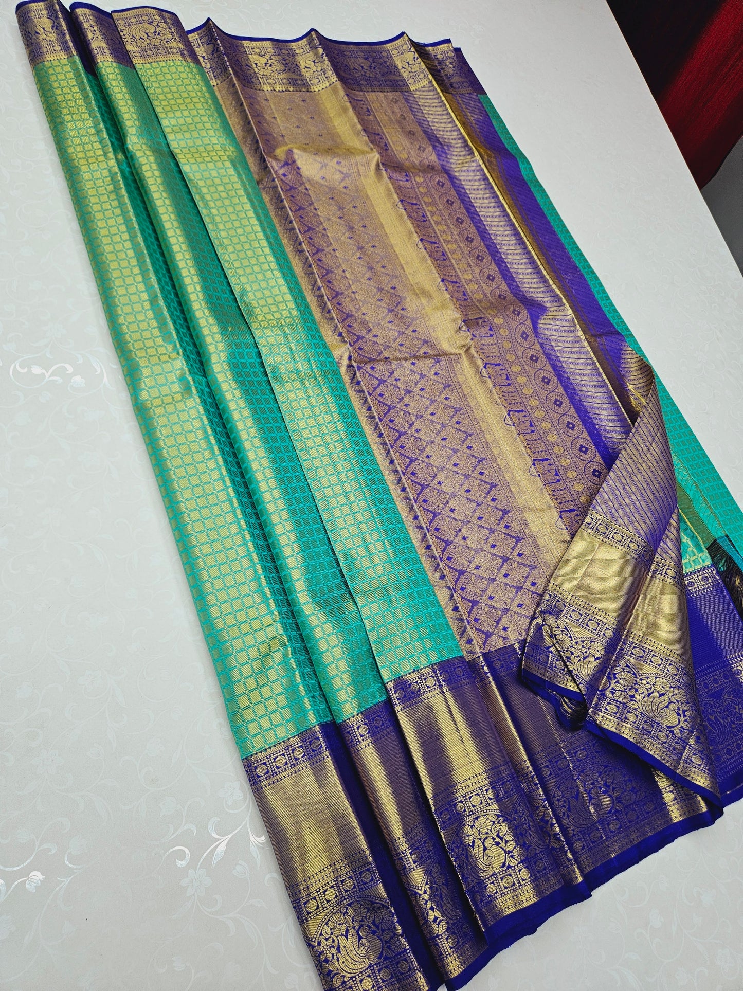 Exclusive Korvai Tissue Silk Sarees 060