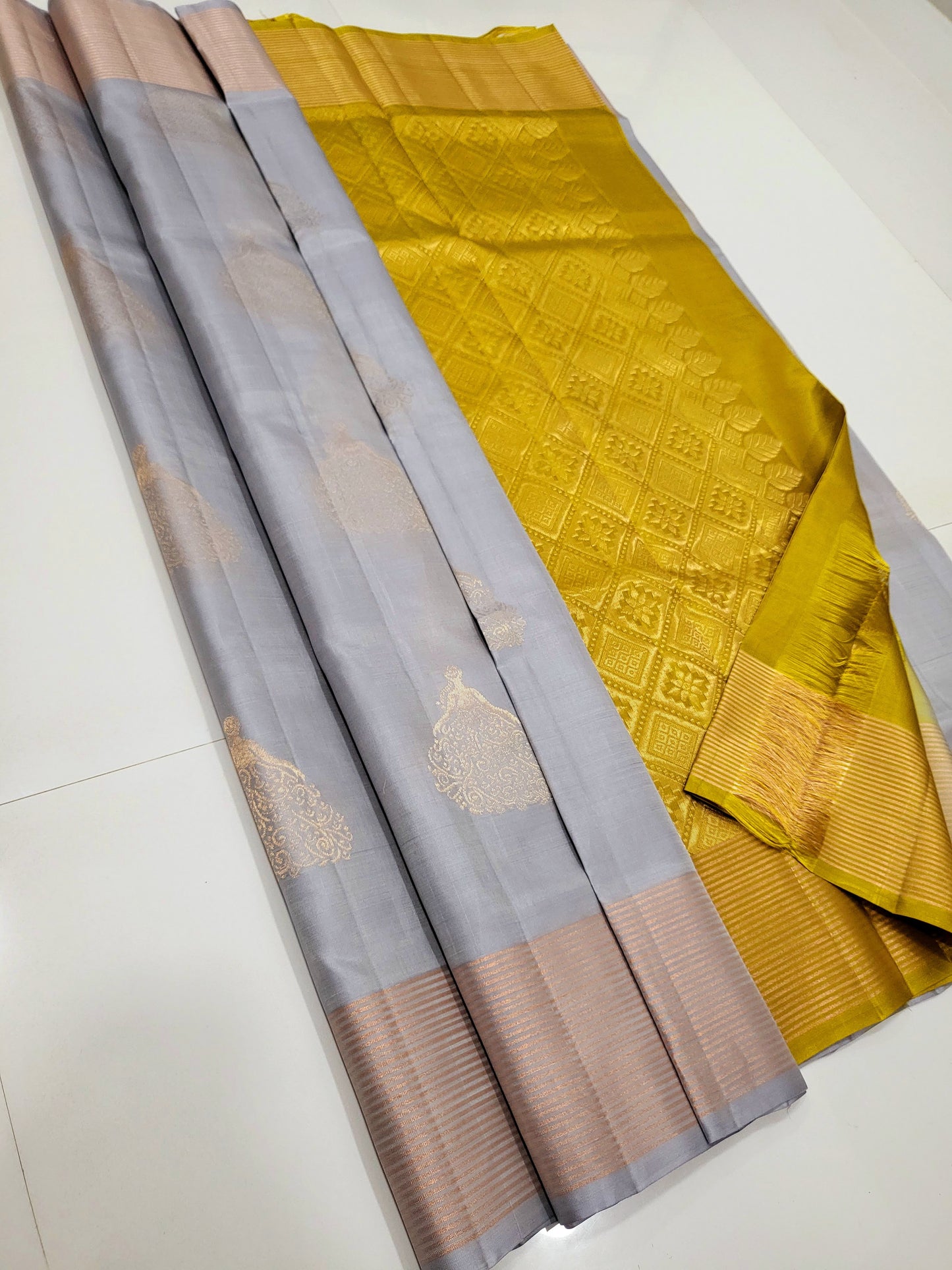 Single Warp Soft Silk Sarees 027